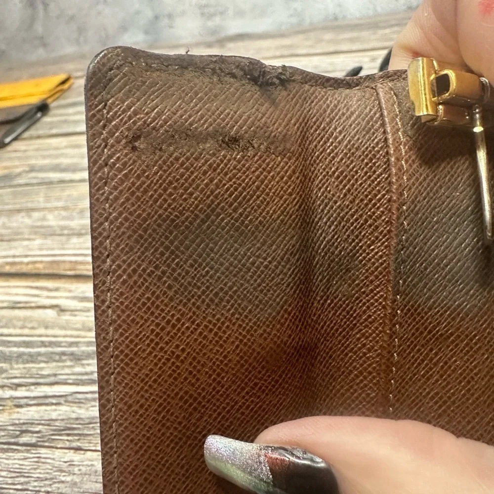 LOUIS VUITTON Monogram Multiples 4 Ring Key Holder​​​
